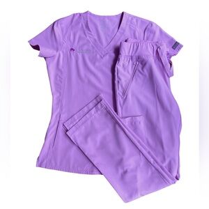 Med Couture Insight XS Lilac Scrub Set